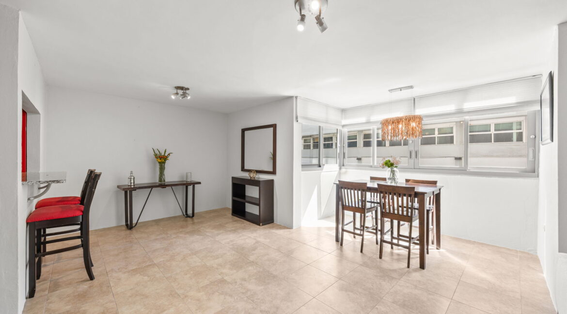 21-web-or-mls-Giselle Stowell - 57 C-6740