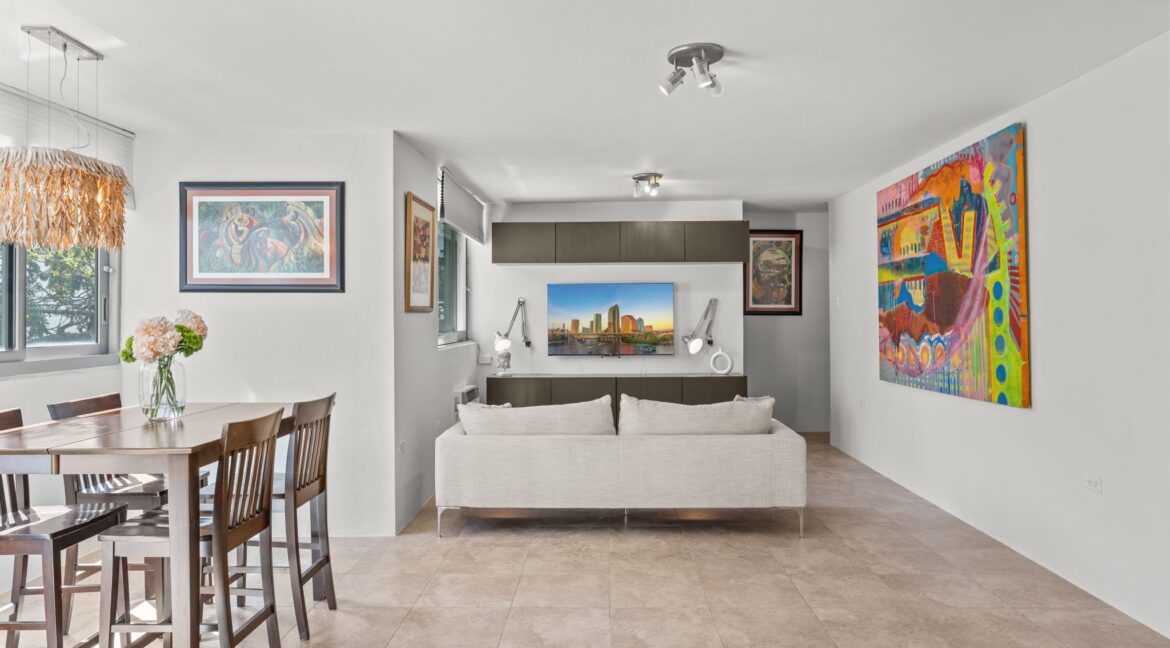 23-web-or-mls-Giselle Stowell - 57 C-6746