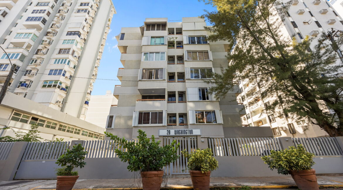 24-web-or-mls-Giselle Stowell - 57 C-6749