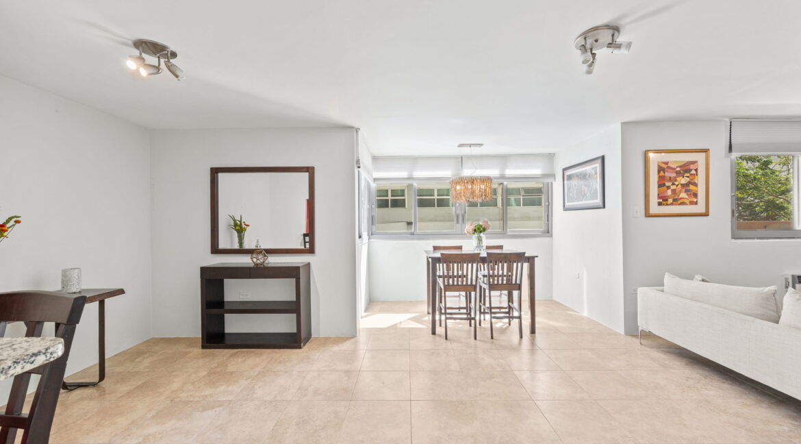 6-web-or-mls-Giselle Stowell - 57 C-6623